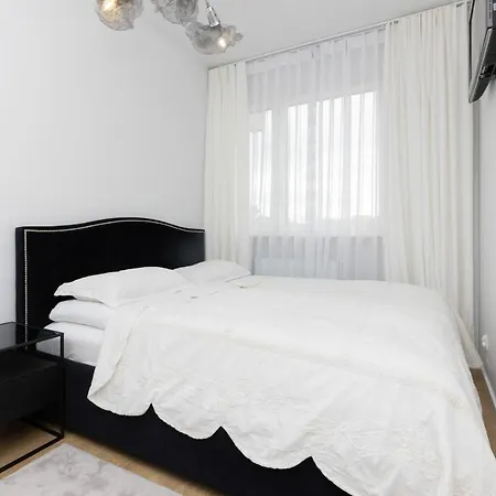 Stylish Apartment Przedpole With Balcony & Parking By Noclegi Renters Варшава Екстер'єр фото